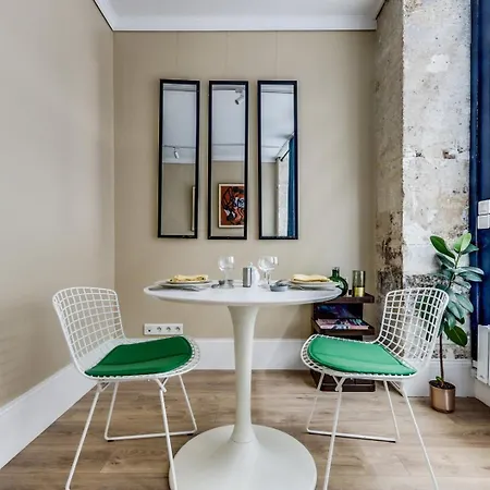 Retro Color - Renove Proche De Tour Eiffel Апартаменты